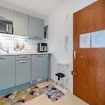 2 Pieces Calme Proche De La Parking En Sous-sol * 케인즈수르메르